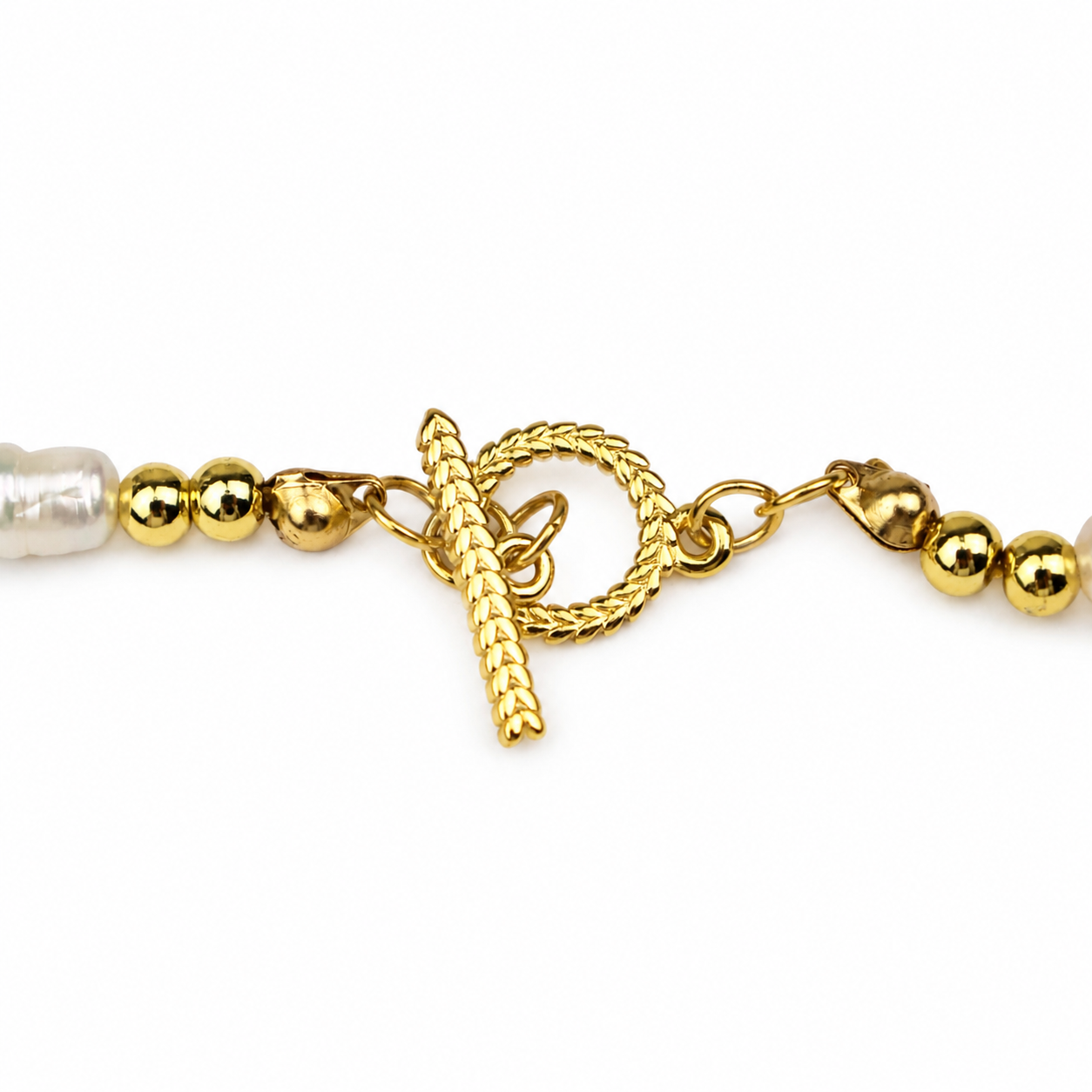CELESTE PEARL HEART NECKLACE