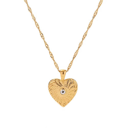 GAIA HEART GOLD NECKLACE