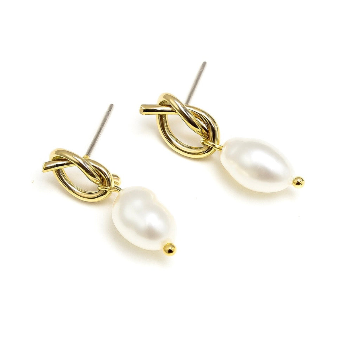 CLEO Pearl Earrings  on white background– CCaura