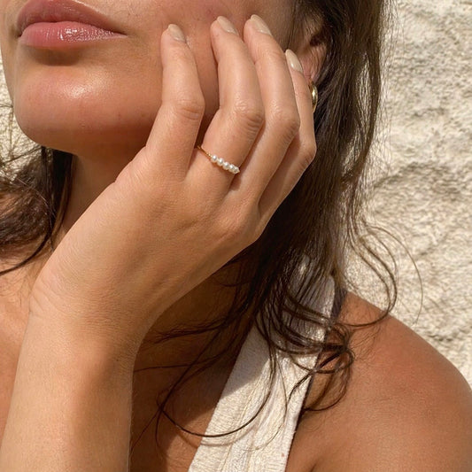 LUNA Pearl gold Ring worn – CCaura