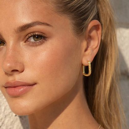 JUNO TEXTURED GOLD HUGGIES