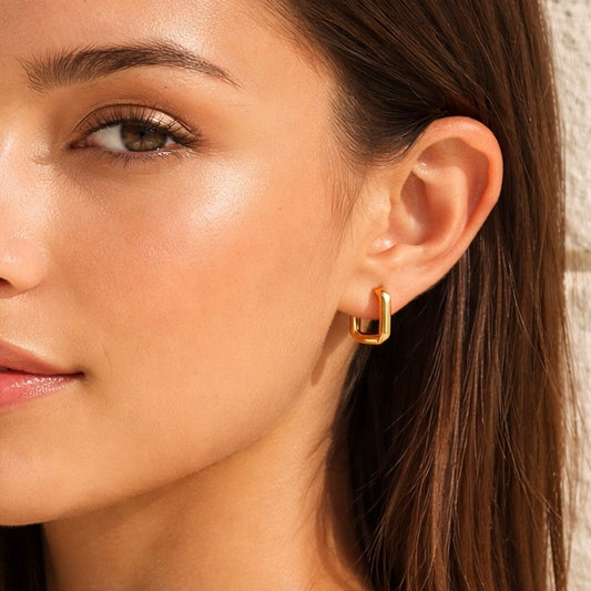 LUNA SQUARE GOLD HOOPS